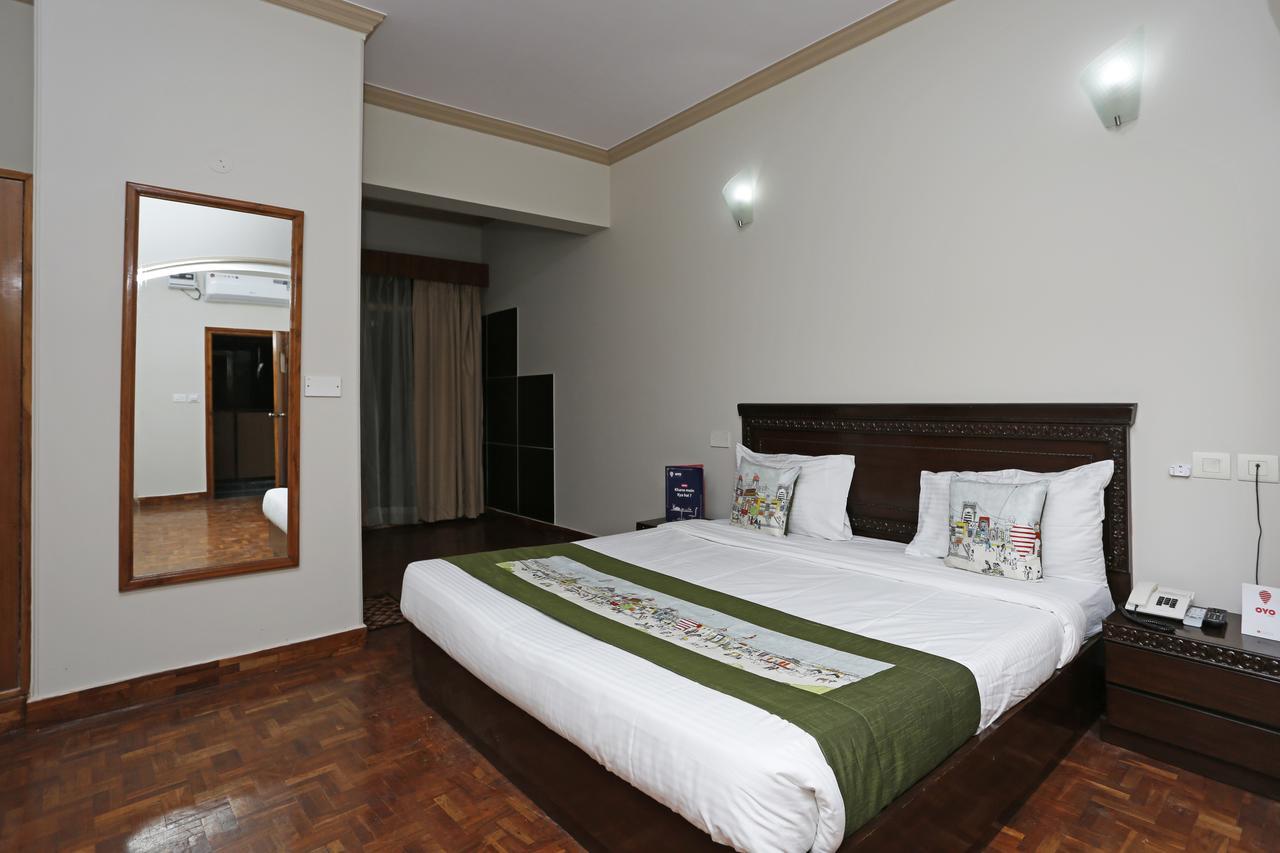 The Naldehra Hotel Shimla Buitenkant foto
